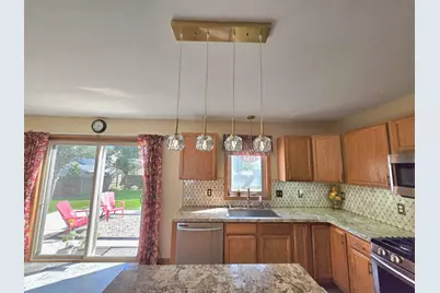 8401  Kingsway Ln, Sturtevant, WI 53177 - Photo 26