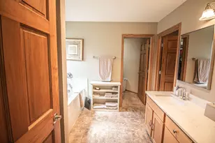 W200N16856 Park Ct, Jackson, WI 53037 - Photo 46