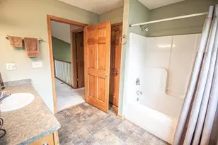 W200N16856 Park Ct, Jackson, WI 53037 - Photo 52