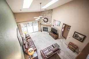 W200N16856 Park Ct, Jackson, WI 53037 - Photo 4