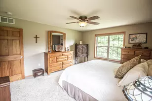 W200N16856 Park Ct, Jackson, WI 53037 - Photo 18