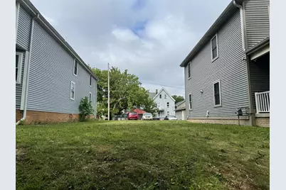 2217 N 40th St, Milwaukee, WI 53208 - Photo 2