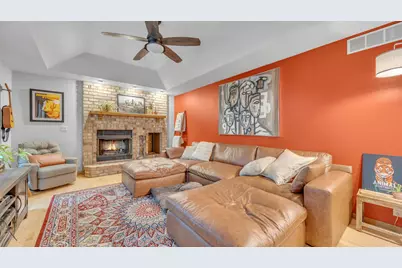 414  Bittersweet Ln, Plymouth, WI 53073 - Photo 10