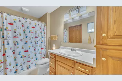 414  Bittersweet Ln, Plymouth, WI 53073 - Photo 18
