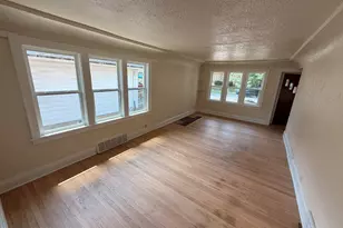 222 N 73rd St, Milwaukee, WI 53213 - Photo 4