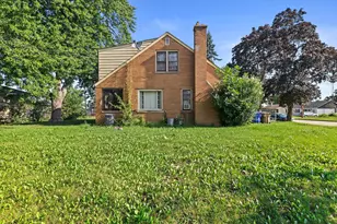 7954 40th Ave, Kenosha, WI 53142 - Photo 2
