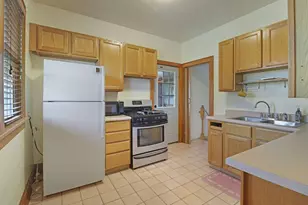 5426 32nd Ave, Kenosha, WI 53144 - Photo 6
