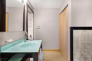 215 W Maple St, Milwaukee, WI 53204 - Photo 20