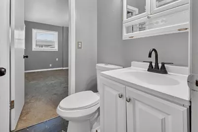 7509 W Carmen Ave, Milwaukee, WI 53218 - Photo 12