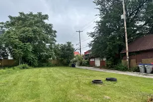 4320 W Garfield Ave, Milwaukee, WI 53208 - Photo 1
