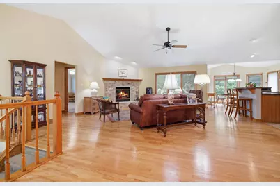 4820 W Alesci Dr, Franklin, WI 53132 - Photo 36