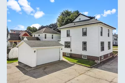 210 E Walworth St, Elkhorn, WI 53121 - Photo 22