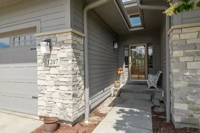 1207  Woodland Hills Dr, Waukesha, WI 53188 - Photo 6