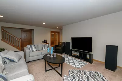 1207  Woodland Hills Dr, Waukesha, WI 53188 - Photo 38