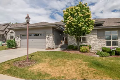 1207  Woodland Hills Dr, Waukesha, WI 53188 - Photo 2