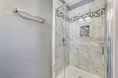 W240N6309  Maple Ave, Sussex, WI 53089 - Photo 18