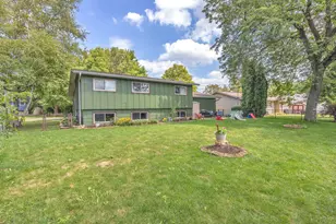 70 Cherry Ln, Fond du Lac, WI 54935 - Photo 22