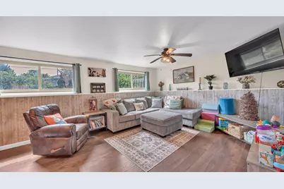 70  Cherry Ln, Fond du Lac, WI 54935 - Photo 16
