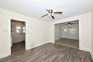 2906 96th St, Sturtevant, WI 53177 - Photo 8