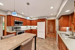 4615 W Sunnydale Ln, Mequon, WI 53092 - Photo 6