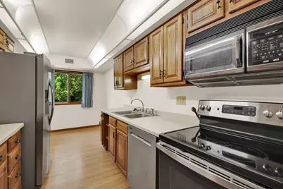 7234 N Green Bay Ave #208, Glendale, WI 53209 - Photo 6