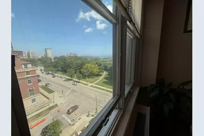 925 E Wells St #717, Milwaukee, WI 53202 - Photo 14