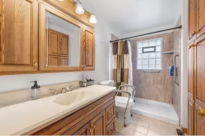 8308 W Crawford Ave #8310, Milwaukee, WI 53220 - Photo 20