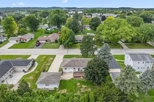 W244N6564 Westchester Dr, Sussex, WI 53089 - Photo 40