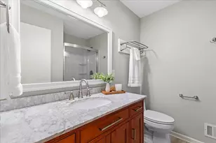 W244N6564 Westchester Dr, Sussex, WI 53089 - Photo 8