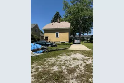 3563  Douglas Ave, Racine, WI 53402 - Photo 4