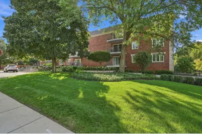 13335  Watertown Plank Rd #311, Elm Grove, WI 53122 - Photo 28
