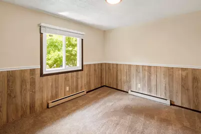 W169N11546  Biscayne Dr, Germantown, WI 53022 - Photo 8