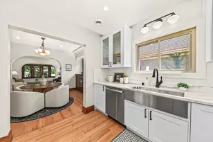 119 E Ohio Ave, Milwaukee, WI 53207 - Photo 12