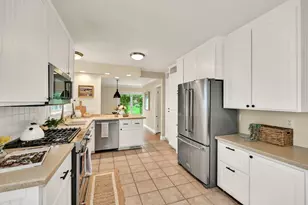 2464 N 82nd St, Wauwatosa, WI 53213 - Photo 16