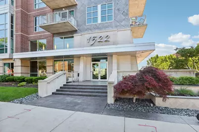 1522 N Prospect Ave #303, Milwaukee, WI 53202 - Photo 16