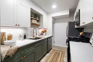 5190 Woodbridge Ln, Greenfield, WI 53221 - Photo 18