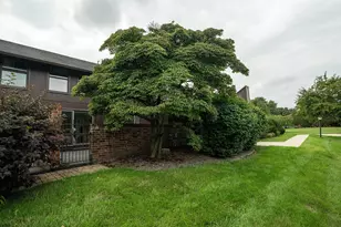5190 Woodbridge Ln, Greenfield, WI 53221 - Photo 36