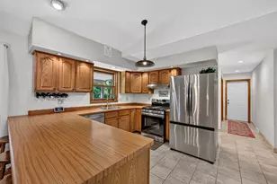 6242 Pleasant Valley Rd, Cedarburg, WI 53024 - Photo 14