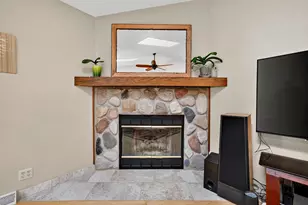 6242 Pleasant Valley Rd, Cedarburg, WI 53024 - Photo 8