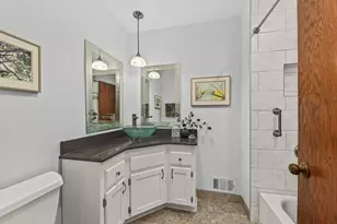 15720 W Roualt St, Brookfield, WI 53005 - Photo 22