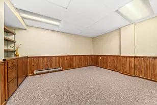 15720 W Roualt St, Brookfield, WI 53005 - Photo 28