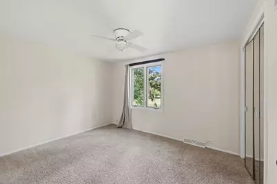 15270  Red Fox Ln, Elm Grove, WI 53122 - Photo 32