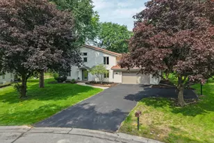 15270 Red Fox Ln, Elm Grove, WI 53122 - Photo 2