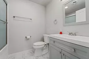 9022 W Stuth Ave, West Allis, WI 53227 - Photo 18