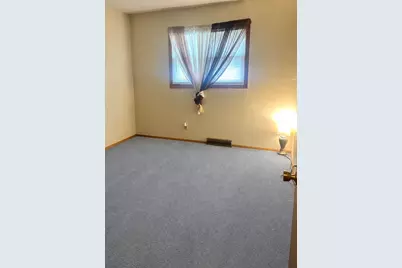 5740 N 98th St, Milwaukee, WI 53225 - Photo 8