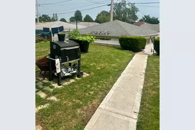 5740 N 98th St, Milwaukee, WI 53225 - Photo 14