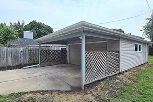 9609 W Grant St, West Allis, WI 53227 - Photo 38