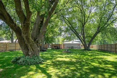 2626  St Ritas Rd, Racine, WI 53404 - Photo 32