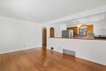 3776 S 19th St, Milwaukee, WI 53221 - Photo 8