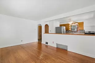 3776 S 19th St, Milwaukee, WI 53221 - Photo 8